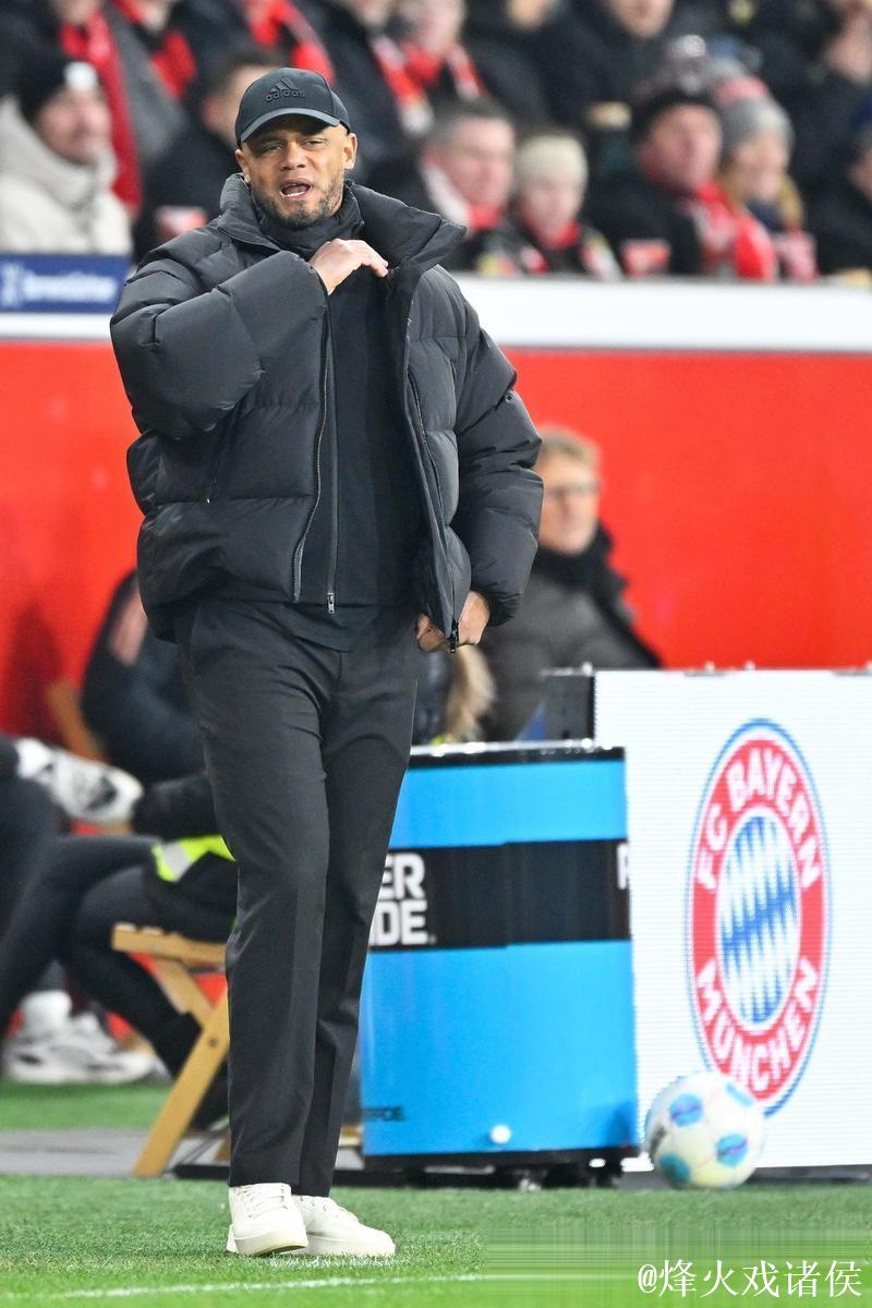 布兰科称赞斯洛特防守理念先进,孔帕尼尚未达到 布兰科称赞斯洛特防守理念先进,孔帕尼尚未达到